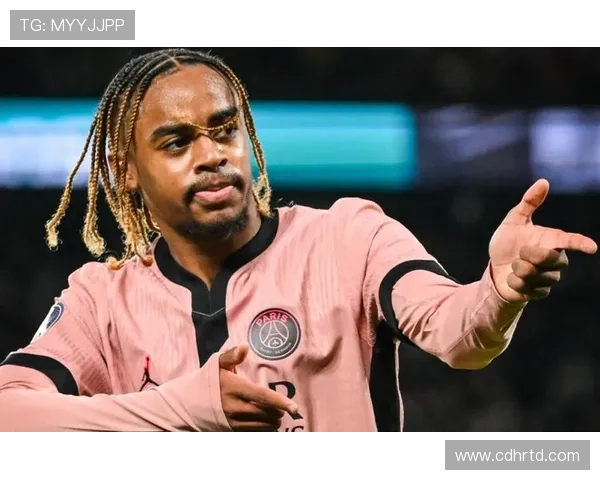 埃德森身价或降至1000万欧引关注 埃德森身价或降至1000万欧引关注